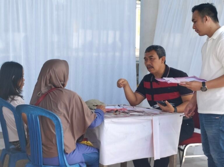 Keren! Sang Purnawirawan Jenderal Lakukan Aksi Sosial – Wujud Pengabdian Prajurit Di Tanah Kelahiran